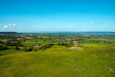 Coaley Tepesi 'nden Severn Vadisi' ne bakın. Frocester Tepesi, Nympsfield, Gloucestershire, Cotswolds, İngiltere.