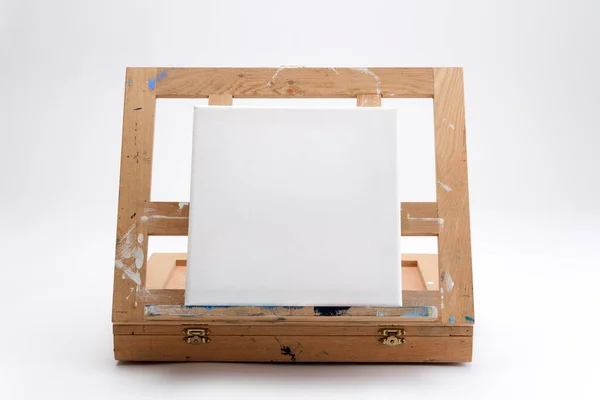 Well Used Artist Portable Easel Case White Seamless Square Blank — Stock Photo, Image
