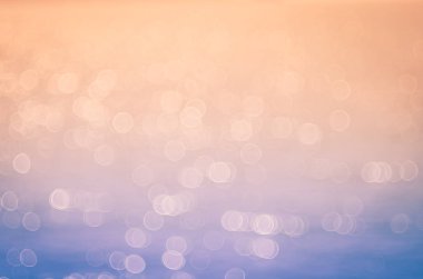 Tropikal plaj ile bokeh güneş ışık dalga arka plan bulanıklık. 