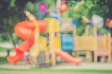 Oyun alanında park arka plan bulanıklık.