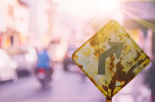 Señal Advertencia Carretera Curva Antigua Carretera Tráfico Borroso Con Colorido — Foto de Stock