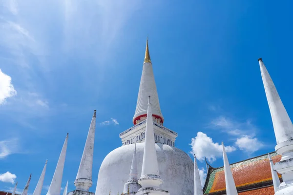 Wat Phra Mahathat Woramahawihan,the main temple in Nakhon Si Thammara province — Stock Photo, Image