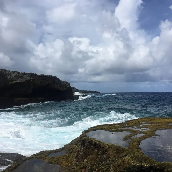 Das Sturmmeer Auf Der Tropischen Insel Saipan — Stockfoto