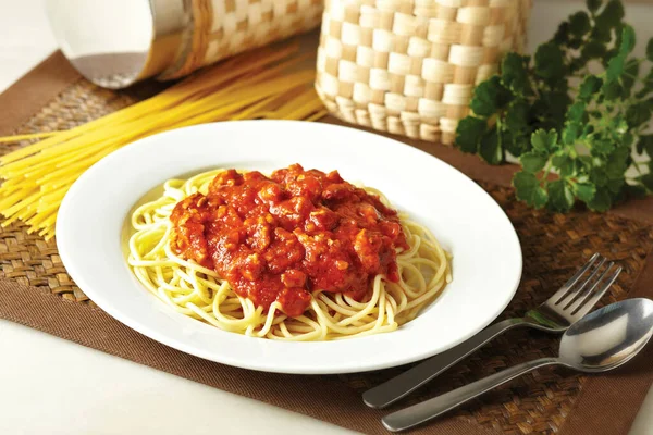 Bolonez soslu spagetti