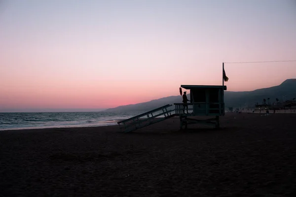 Malibu Beach Safety House Při Západu Slunce — Stock fotografie