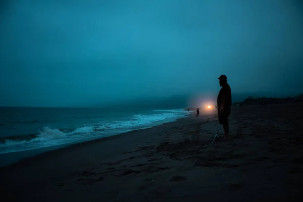 Malibu Beach Fisher Man Éjjel — Stock Fotó