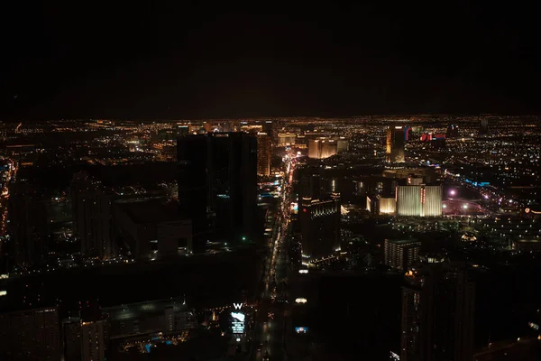 Las Vegas 'tan Gece' ye