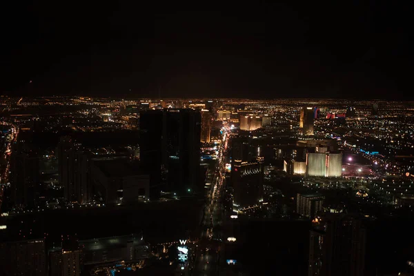 Las Vegas 'tan Gece' ye