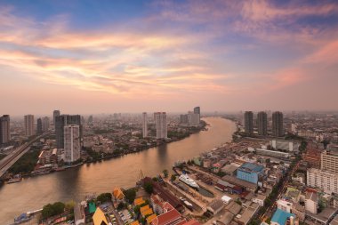 İle günbatımı gökyüzü güzellik hava görünümünü Bangkok nehir kavisli 