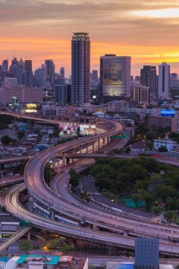 Şehir merkezi iş şehir ile karayolu deyimleri