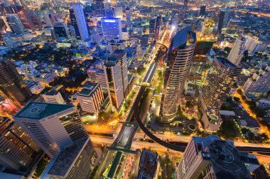 Gece hava görünümünü Bangkok şehir şehir merkezinde 