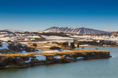 Kış aylarında İzlanda yanardağ
