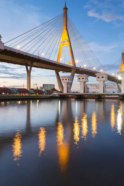 Bangkok Suspension bridge connect to highway intersection — Stock Photo, Image