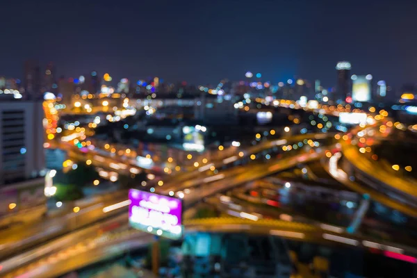 Feux brouillés passage supérieur de l'autoroute de la ville échangé — Photo