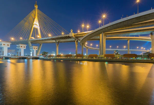 Rama9 Suspension bridged over water gate — Stock Photo, Image