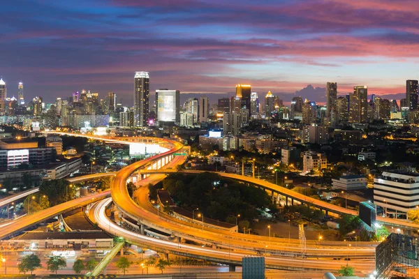 Dramatic sky after sunset over Bangkok city downtown — Stock Photo, Image