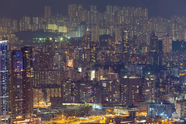 Hong Kong kaupungin huoneisto valo yönäkymä — kuvapankkivalokuva