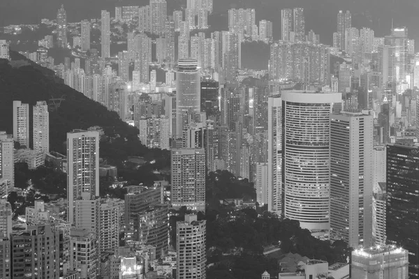 Hong Kong edificio sopra la montagna — Foto Stock