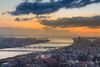 Nehir crossover şehir Osaka oturma alanı