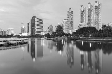 İş su yansıması ile Office kurma