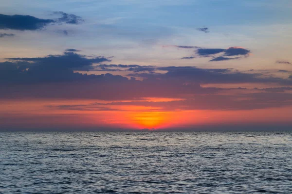 美丽的落日海岸线 — 图库照片