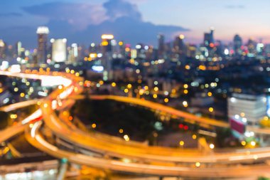 Bulanık bokeh ışık şehir ve deyimleri havadan görünümü