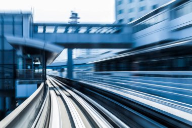 Tünel, bulanık hareket içine hareket eden trenin 