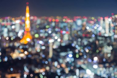 Alacakaranlık gökyüzü ile bokeh ışıklar Tokyo Kulesi'ne bulanık