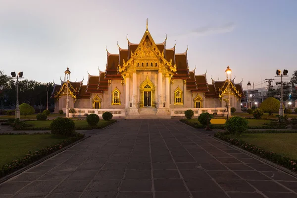 Mermer Wat Benchamabophit Dusitvanaram Tapınağı olarak adlandırılan Tapınak — Stok fotoğraf