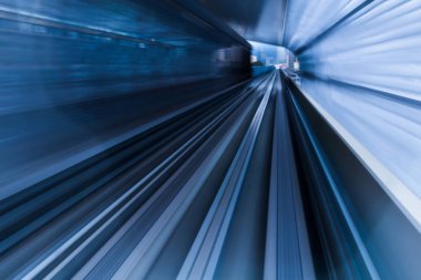 Tünele hareketli bulanık hareket metro