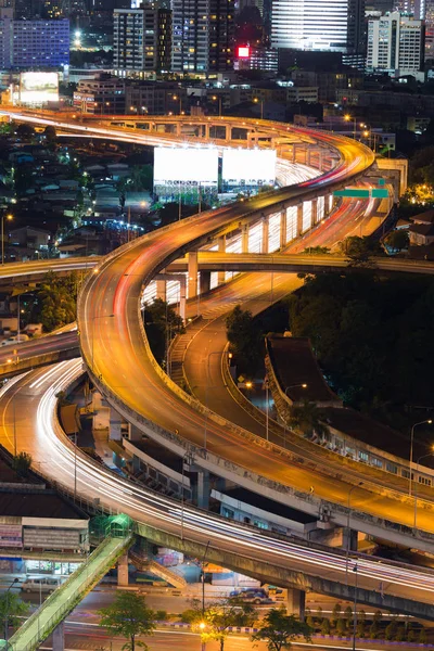 Auto-estrada passagem intercambiada de perto — Fotografia de Stock