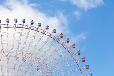 Eğlence Fuarı Bahçesi dönme dolap parçası 