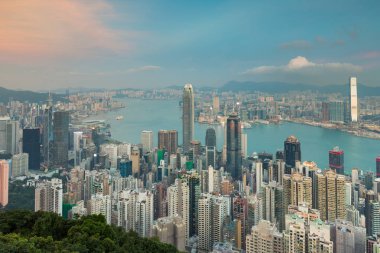Hong Kong şehir iş alan Victoria Bay üzerinde