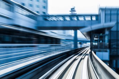 Tren hareket hareket istasyona bulanık