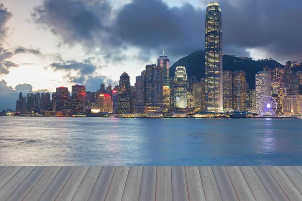 Hong Kong central business downtown över Victoria Bay — Stockfoto