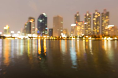 Gece bulanık bokeh Office nehir yansıma oluşturma