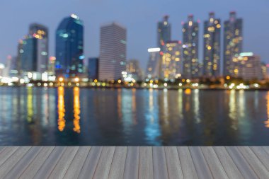 Ofis Binası ile yansıma ışık bokeh arka plan bulanık