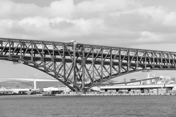 Мост Минато над океаном Осака, Япония — стоковое фото