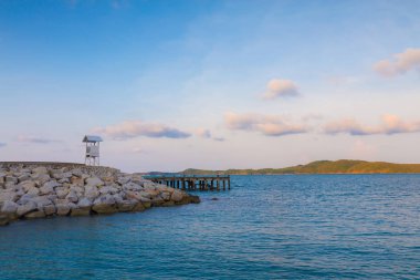 Beyaz küçük cankurtaran Kulesi