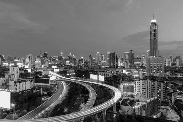 Ciudad de Bangkok y cruce de carreteras skyline centro, Tailandia —  Fotos de Stock