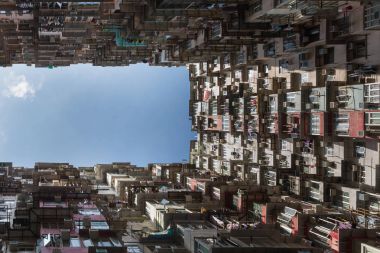 Residence daire alan alt görünümü mavi gökyüzü karşı