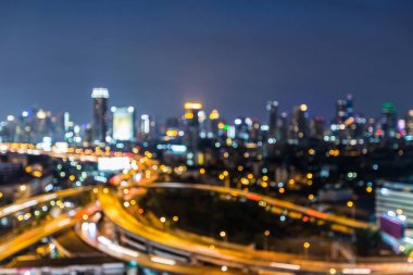 Bulanık bokeh ışık şehir ve yol havadan görünümü