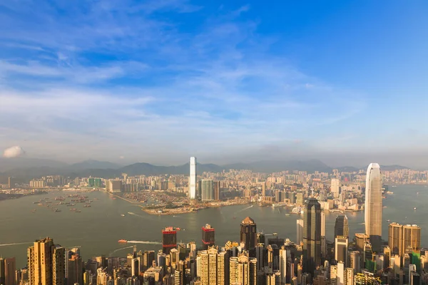 Hong Kong şehir şehir merkezindeki mavi manzarası