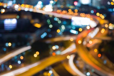 Havadan görünümü otoyol kavşağı bokeh ışık gece görünüm bulanık