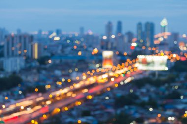 Havadan görünümü şehir yol bokeh gece görünüm bulanık