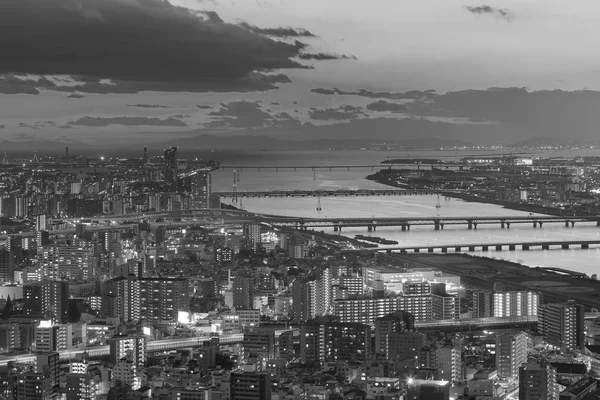 Vista aérea cidade de Osaka skyline com fundo do rio, cityscape centro da cidade, Japão — Fotografia de Stock