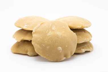 Zor palm şeker beyaz üzerine kurutulmuş 