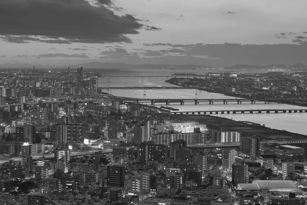 Preto e branco, vista aérea da cidade de Osaka — Fotografia de Stock