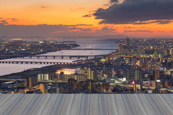 大阪市中心部、日本景観背景の夕日のスカイライン — ストック写真