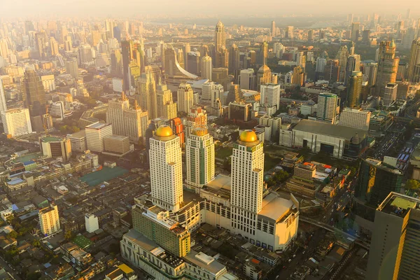 Vista aérea paisaje urbano céntrico tono atardecer —  Fotos de Stock